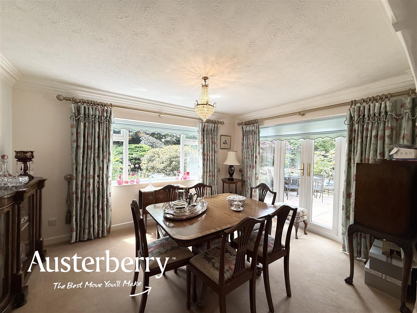 4 bed property in Sheriffs Way, Stafford